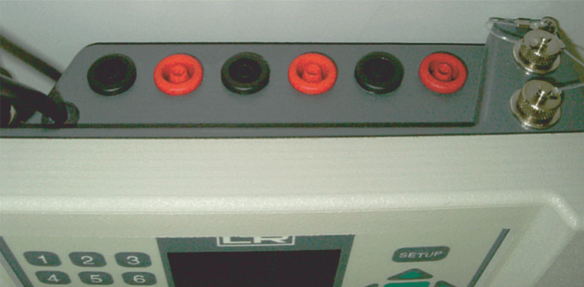 Elektrische Anschlüsse des LR-Cal LPC 300